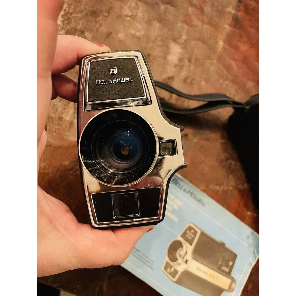 Vintage Bell & Howell Autoload Camera 670 XL / Manual/ Case/ Untested